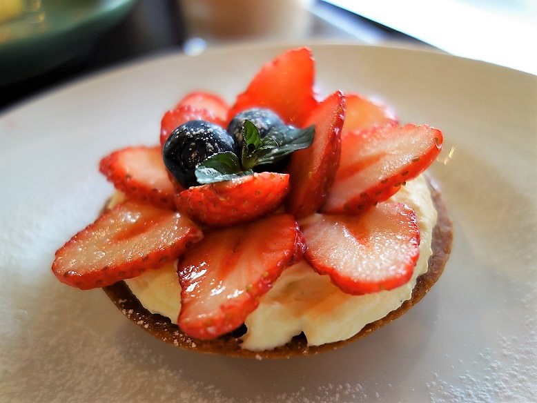 Strawberry tart