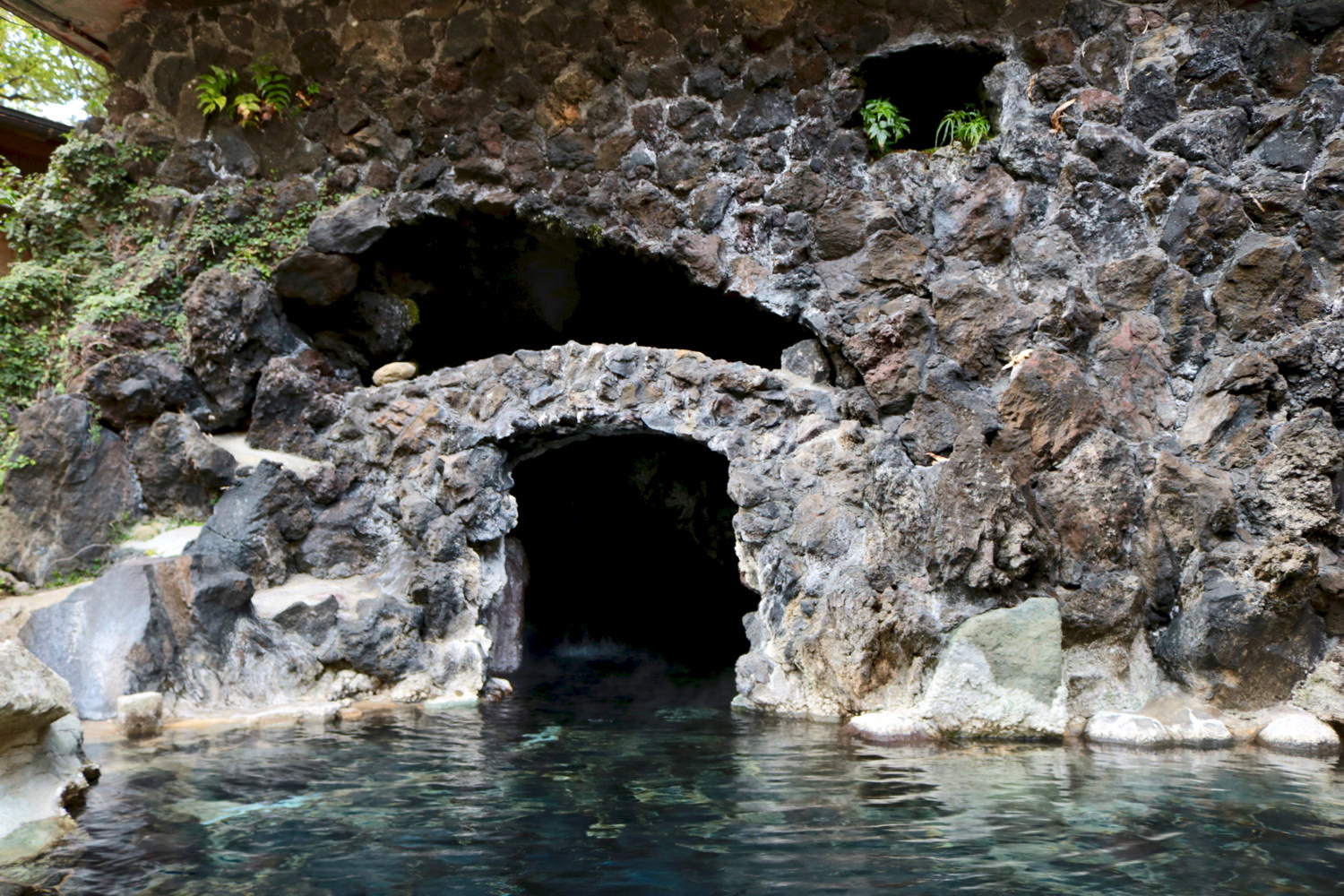 The entrance to a cave bath