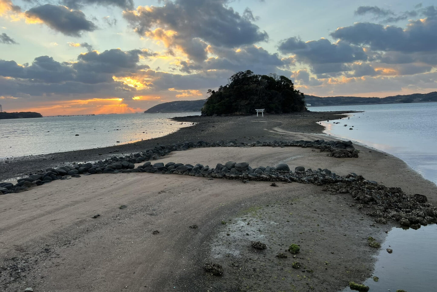 壱岐の小島神社からの日の出